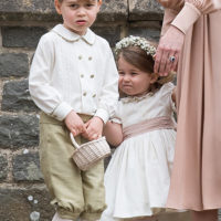 56344 Принц Джордж и принцесса Шарлотта станут пажом и цветочницей еще на одной свадьбе