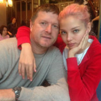 61774 Отец Алеси Кафельниковой: «На показы «Шанель» дочь не возьмут, потому что она пришла в нетрезвом состоянии»