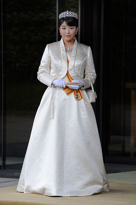Принцесса Японии Мако вновь отложила свадьбу с простолюдином